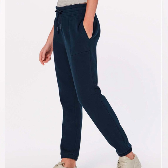 lululemon athletica Pants - Lululemon Warm For Winter Jogger (28")
Mach Blue size 8